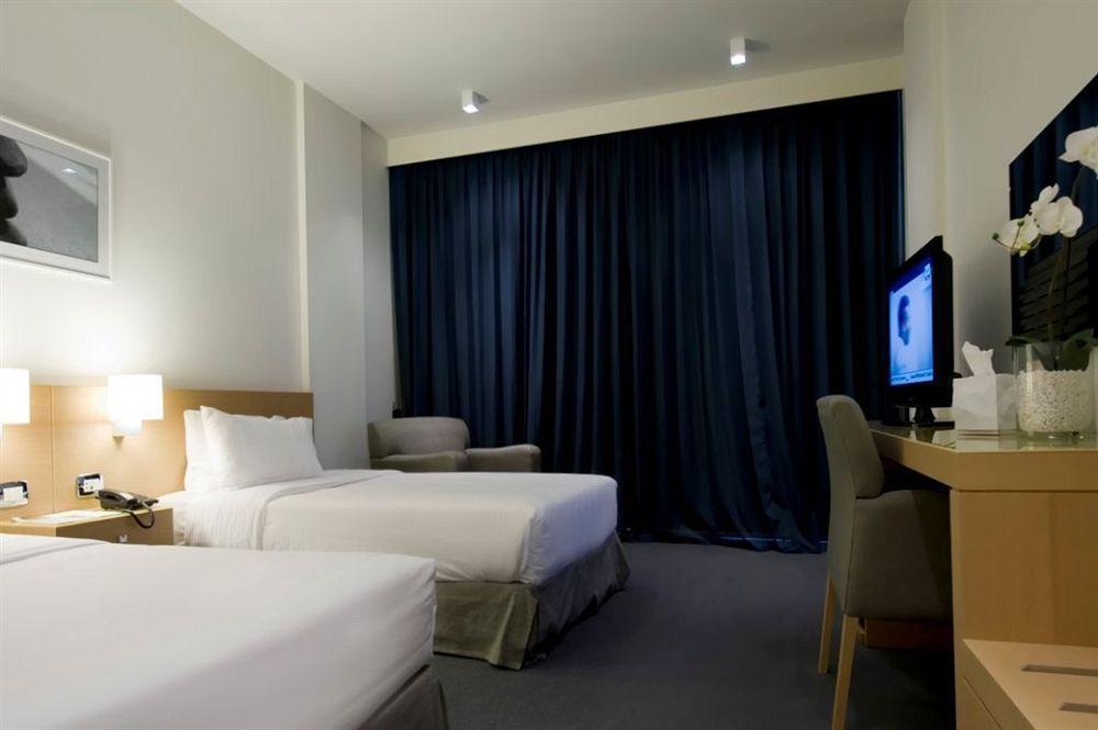 Hotel Cavalier Бейрут Экстерьер фото