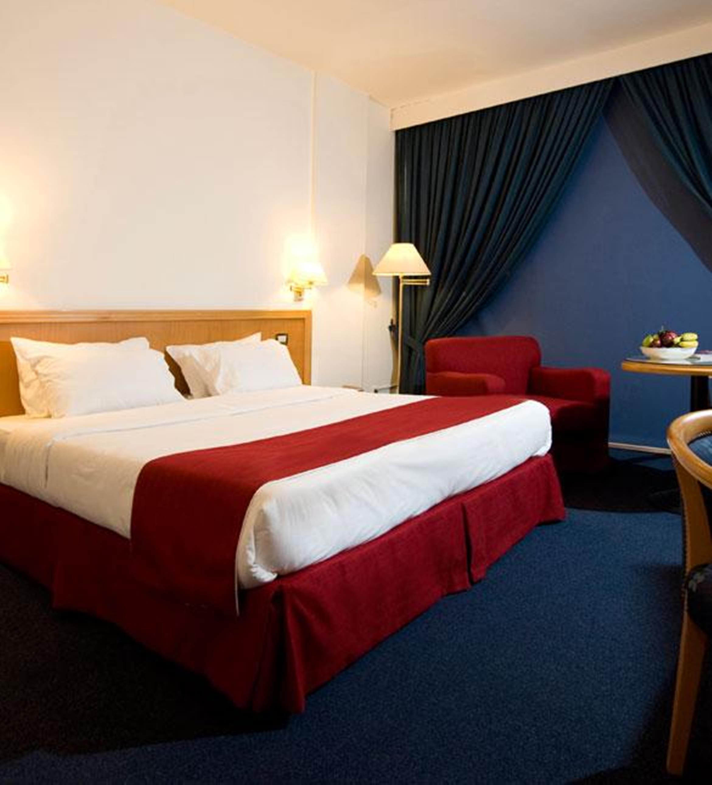 Hotel Cavalier Бейрут Экстерьер фото