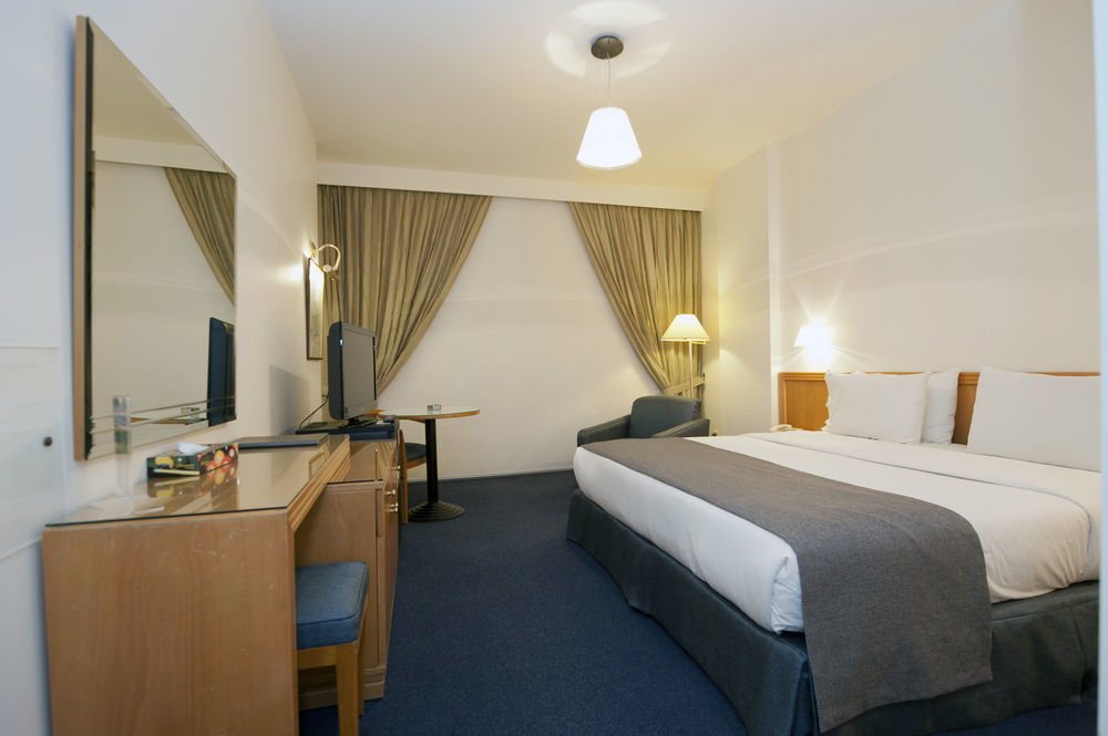 Hotel Cavalier Бейрут Экстерьер фото